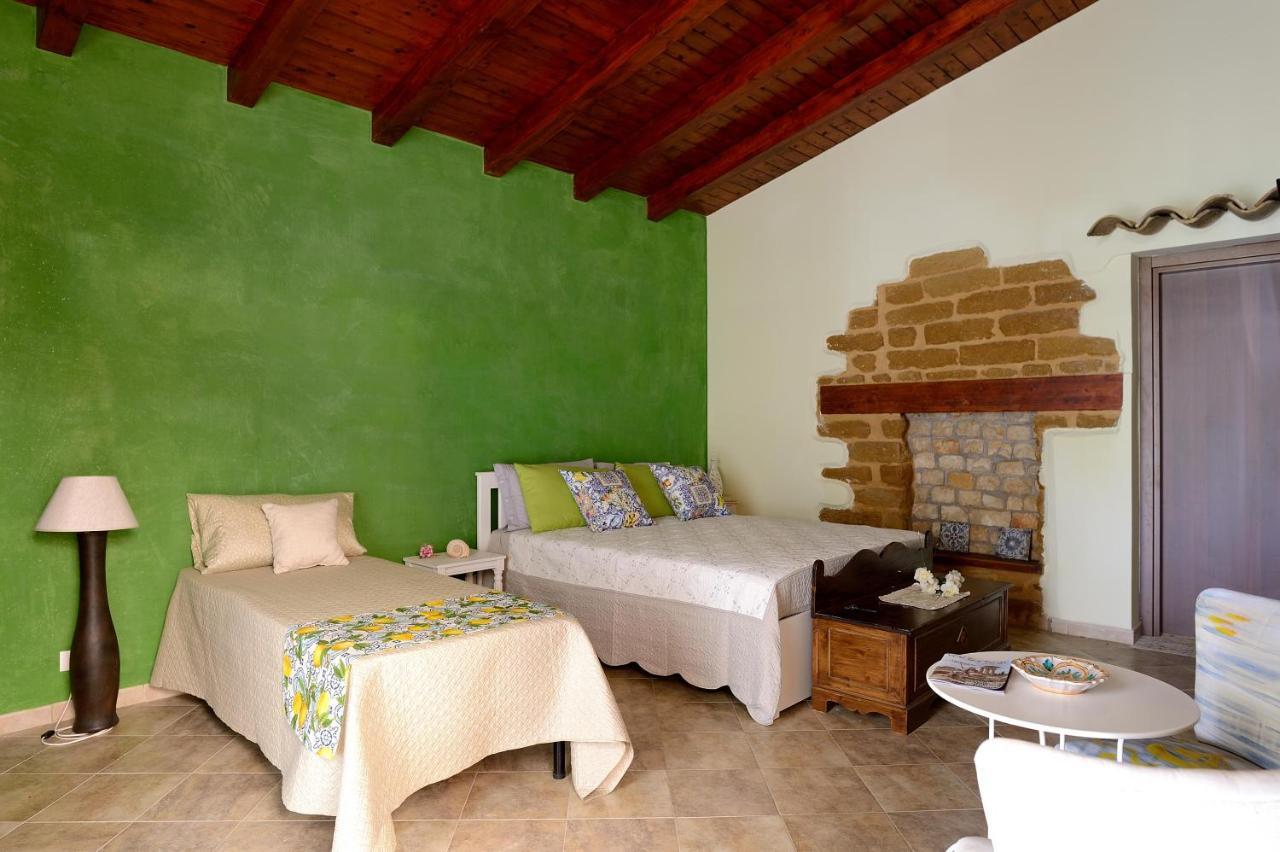 Bed and Breakfast Lumie Di Sicilia à Porto Empedocle Extérieur photo